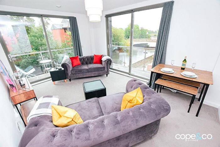 2 Bedroom Apartment To Rent In Cathedral View, Full Street, Derby, Derbyshire, DE1