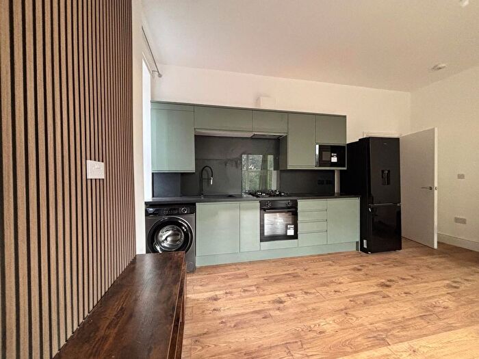 1 Bedroom Flat To Rent In Arboretum Road, Walsall, WS1