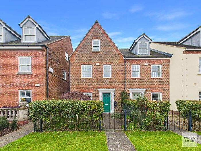 4 Bedroom Town House For Sale In Summersdale Road, Chichester, PO19