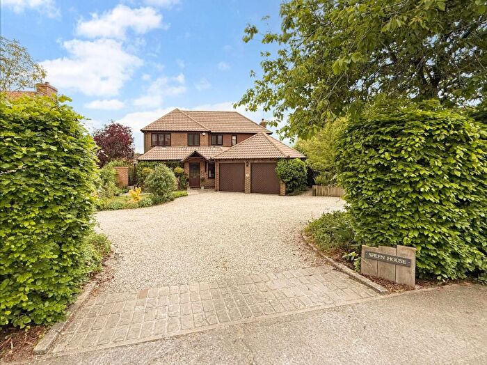 4 Bedroom Detached House For Sale In Southend Road, Bradfield Southend, Reading, Berkshire, RG7