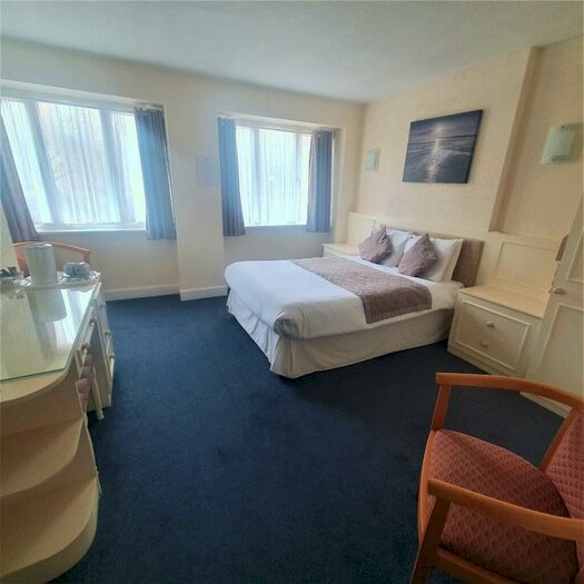 1 Bedroom Hotel Room To Rent In Bath Road, Bournemouth, Dorset, BH1