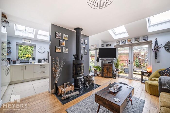 2 Bedroom Bungalow For Sale In Happy Bottom, Corfe Mullen, BH21