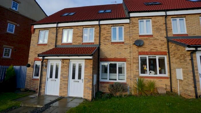 3 Bedroom Town House To Rent In Mickley Close, Wallsend, NE28