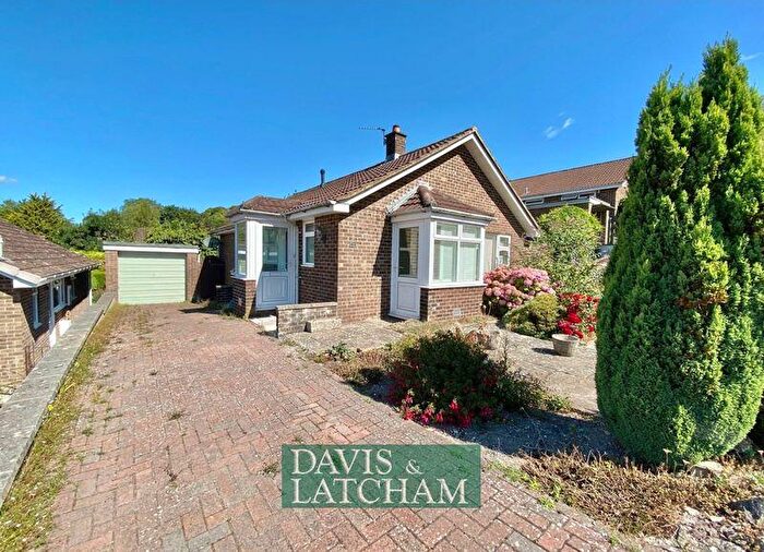 2 Bedroom Detached Bungalow For Sale In Copheap Rise, Warminster, BA12