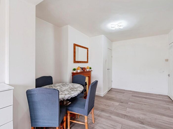 3 Bedroom End Of Terrace House For Sale In Sixth Avenue, Bristol, Gloucestershire, BS7