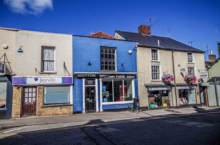 2 Bedroom Flat To Rent In High Street, Wotton-Under-Edge, GL12