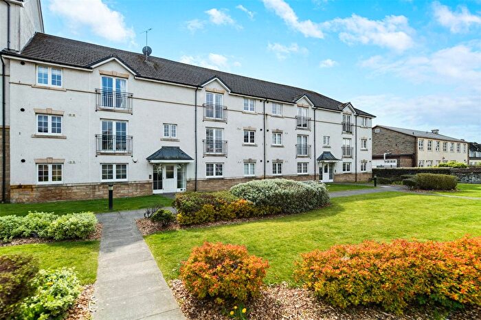 2 Bedroom Flat For Sale In Weavers Wynd, Irvine, North Ayrshire, KA12