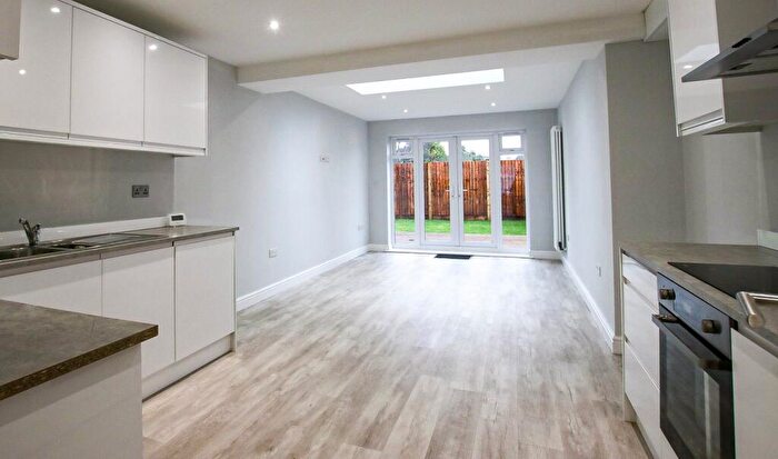 4 Bedroom Semi-Detached House To Rent In Brighton Road, Salfords, Redhill, RH1