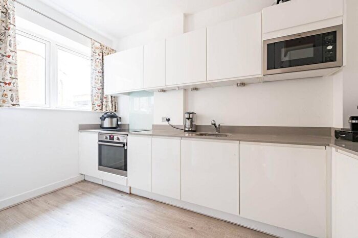 1 Bedroom Flat For Sale In Richard Trees Way, , Mile End, E3