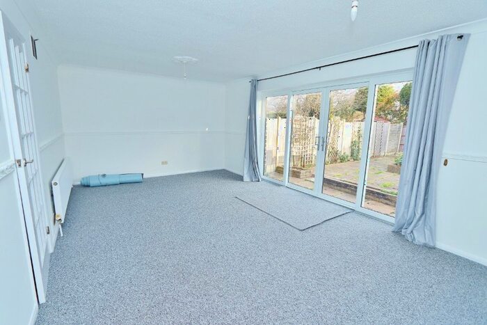 3 Bedroom Terraced House To Rent In Merlin Road, Essex, RM5