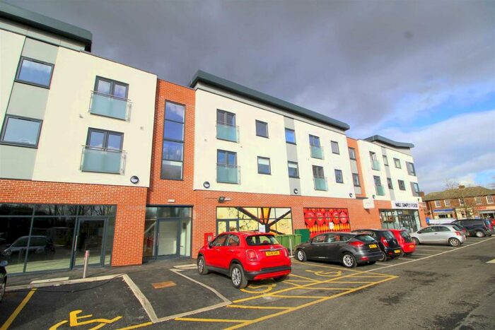 2 Bedroom Flat To Rent In Park View, Barlow Moor Road, Chorlton, M21