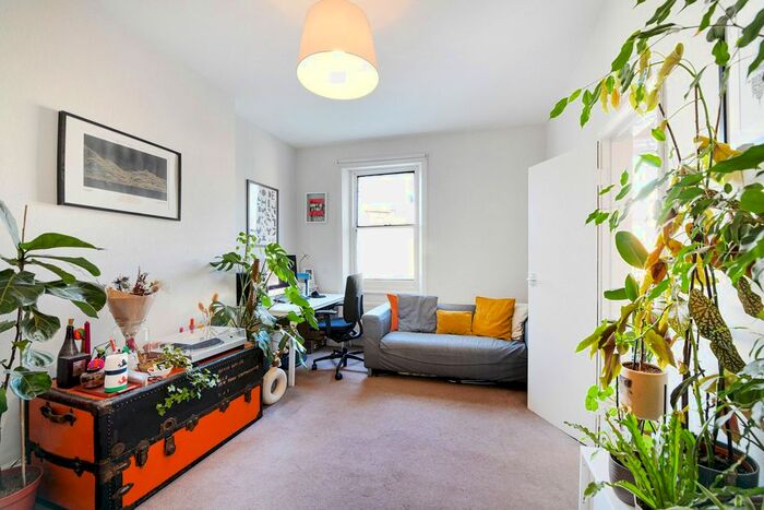 1 Bedroom Flat To Rent In Richmond Way, Kensington, W14