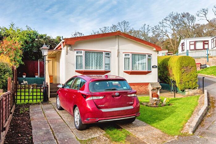 2 Bedroom Park Home For Sale In Upper Toothill Road, Rownhams, Southampton, SO16
