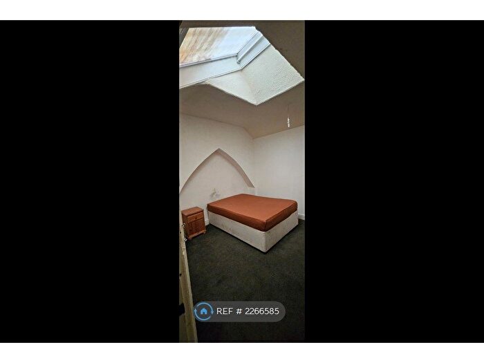 3 Bedroom Terraced House To Rent In Station Road, Eccles, Manchester, M30