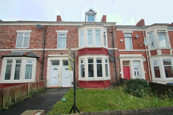 2 Bedroom Flat To Rent In Byker Terrace, Walker, Newcastle Upon Tyne, NE6