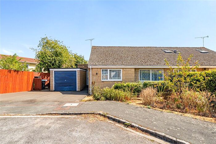 2 Bedroom Semi-Detached House For Sale In Larksfield Close, Carterton, Oxfordshire, OX18