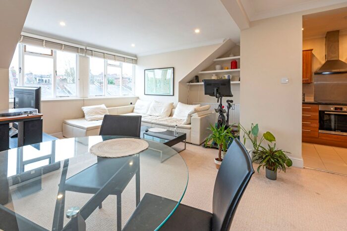 1 Bedroom Flat For Sale In Denning Road, London, NW3