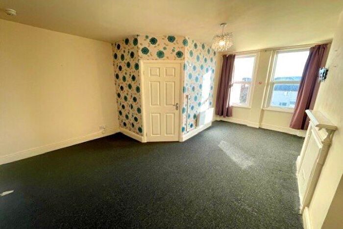 1 Bedroom Flat To Rent In Abbey Road, Llandudno, LL30