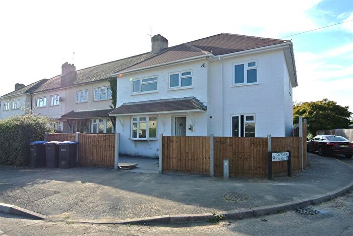 8 Bedroom Semi-Detached House To Rent In Larchwood Drive, Englefield Green, Egham, TW20