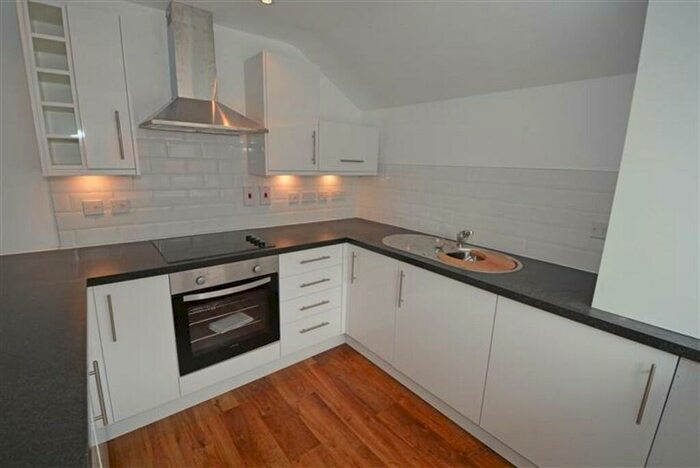 1 Bedroom Apartment To Rent In Smarts Lane, Loughton, IG10