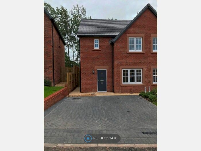 3 Bedroom Semi-Detached House To Rent In Lough Wood Crescent, Carlisle CA4