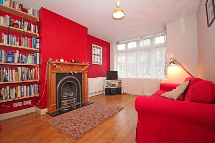 4 Bedroom End Of Terrace House To Rent In Sandling Avenue, Horfield, Bristol, BS7