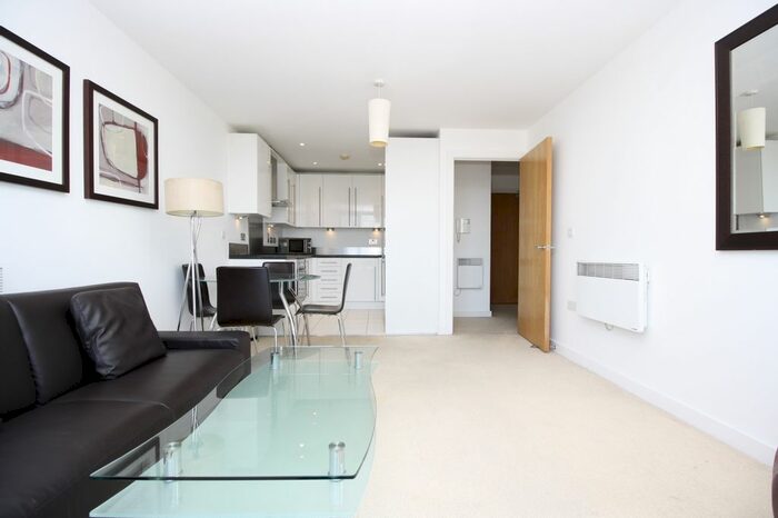 1 Bedroom Flat To Rent In The Sphere, Canning Town, London, E16