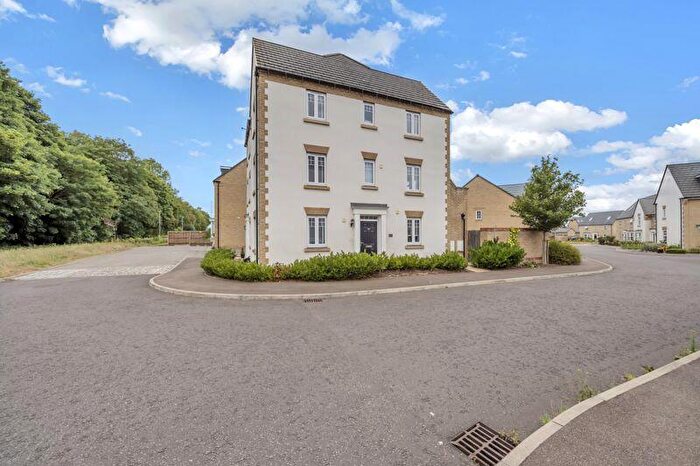 4 Bedroom Semi-Detached House For Sale In Tudor Road, Bury St. Edmunds, IP32