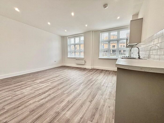 1 Bedroom Flat To Rent In College Place, Southampton, SO15