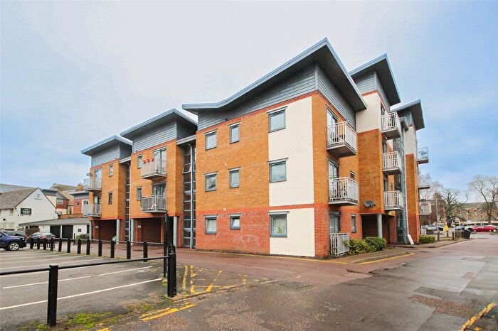 2 Bedroom Flat For Sale In Merchants Court, Bedford, Bedfordshire, MK42