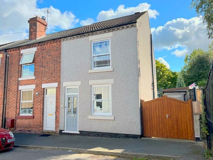 3 Bedroom End Of Terrace House To Rent In Victoria Road, Ripley, DE5