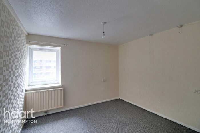 1 Bedroom Apartment To Rent In Grafton Street, Northampton, NN1