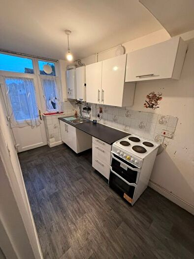 3 Bedroom Terraced House To Rent In , Luton, LU3