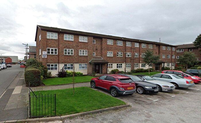 2 Bedroom Flat For Sale In Halidon Court, Bootle, Merseyside, L20