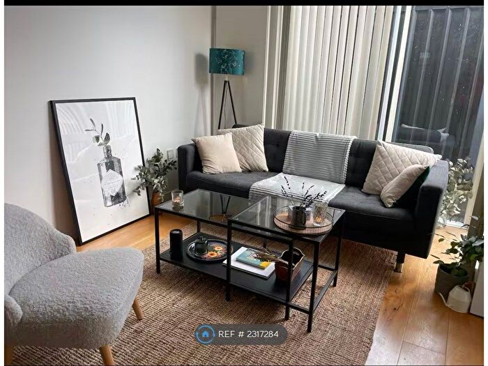 1 Bedroom Flat To Rent In Commercial St, London, E1