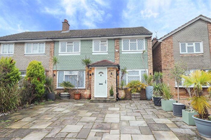 5 Bedroom Semi-Detached House For Sale In Stowe Crescent, Ruislip, HA4