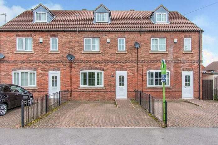 3 Bedroom Detached House To Rent In Fir Tree Avenue, Auckley, Doncaster, South Yorkshire, DN9