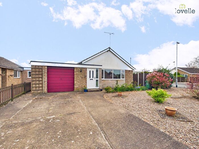 3 Bedroom Detached Bungalow For Sale In Upper Close, Sturton By Stow, LN1
