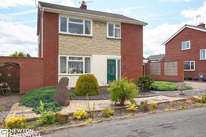 3 Bedroom Detached House For Sale In Grove Coach Road, Retford, DN22