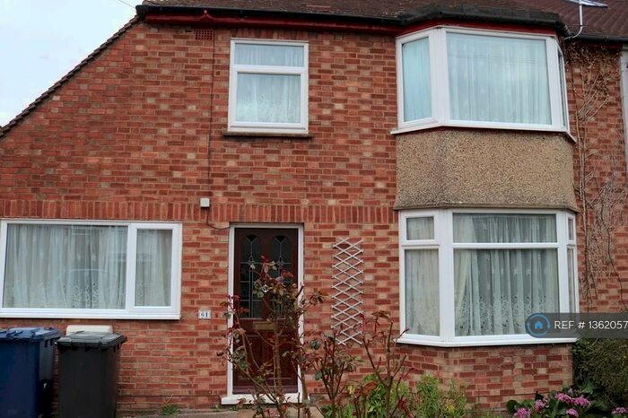 3 Bedroom Semi-Detached House To Rent In Lichfield Road, Cambridge, CB1