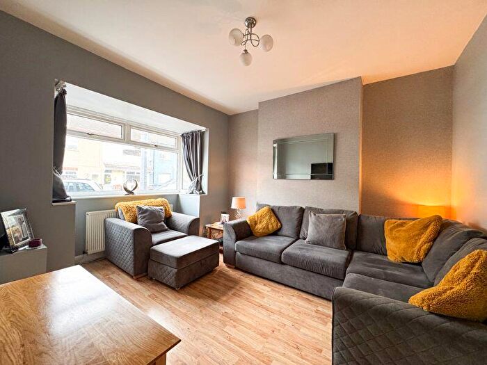 3 Bedroom Terraced House For Sale In Blundell Avenue, Cleethorpes, DN35
