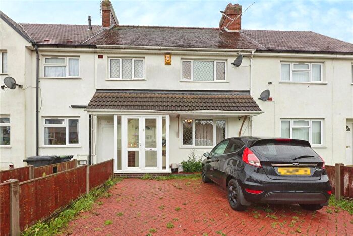 4 Bedroom Terraced House For Sale In Black-a-Tree Road, Nuneaton, Warwickshire, CV10