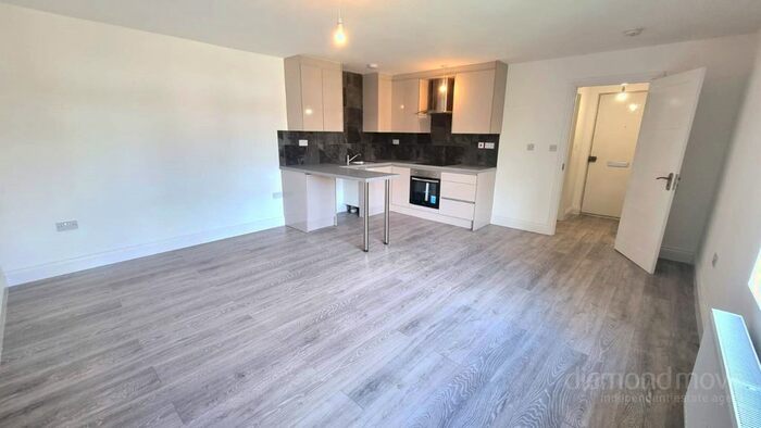 Studio To Rent In De Havilland Way, Stanwell, TW19