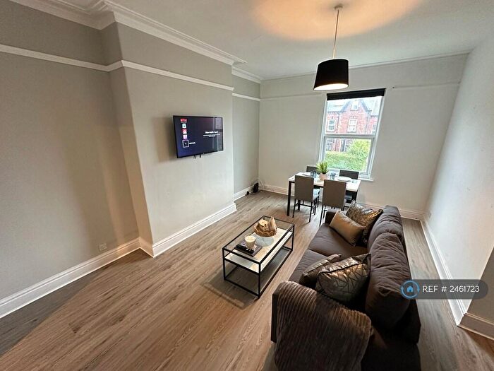 3 Bedroom Flat To Rent In Kelso Road, Leeds, LS2