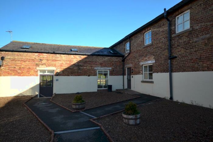 3 Bedroom Semi-Detached House To Rent In Drewton Estate, South Cave, Hull, HU15