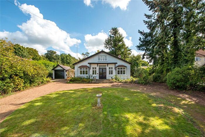 4 Bedroom Detached House For Sale In Boxhill Road, Tadworth, Surrey, KT20