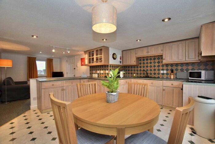 2 Bedroom Flat To Rent In The Heights, Pitcroft Lane, Portsmouth, PO2