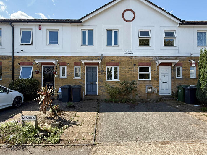 2 Bedroom Terraced House To Rent In Amersham Grove, SE14