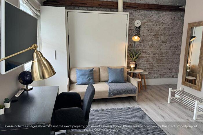 Apartment To Rent In Studio Flat, Gloucester Place, Baker Street, NW1