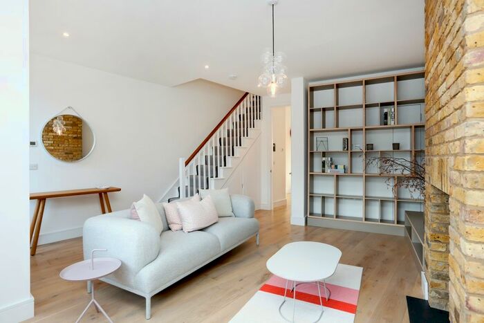 4 Bedroom Terraced House To Rent In Kingston Road, London, SW20